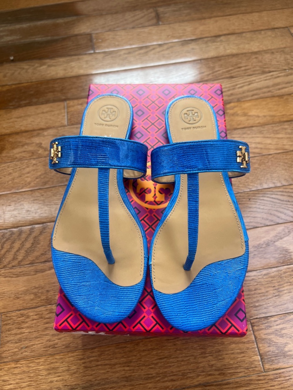 Tory Burch Kira Thong Tejus Embossed Leather Sandal SIZE 9.5
